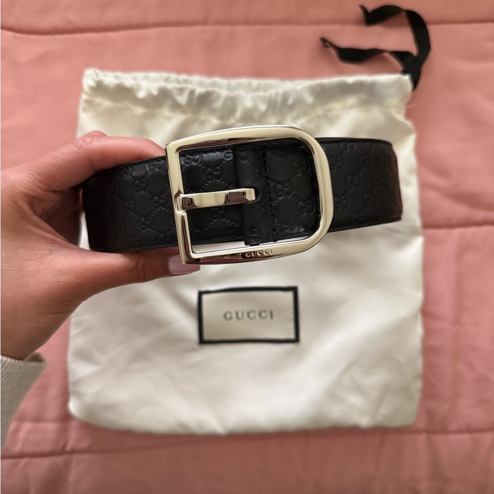 New Gucci Black Leather Belt with Silver Buckle